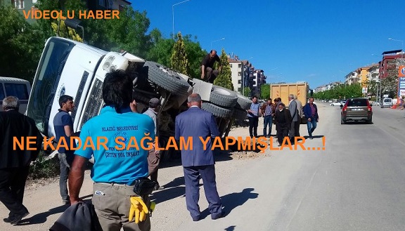 ELBÜS YOLU ÇÖKTÜ