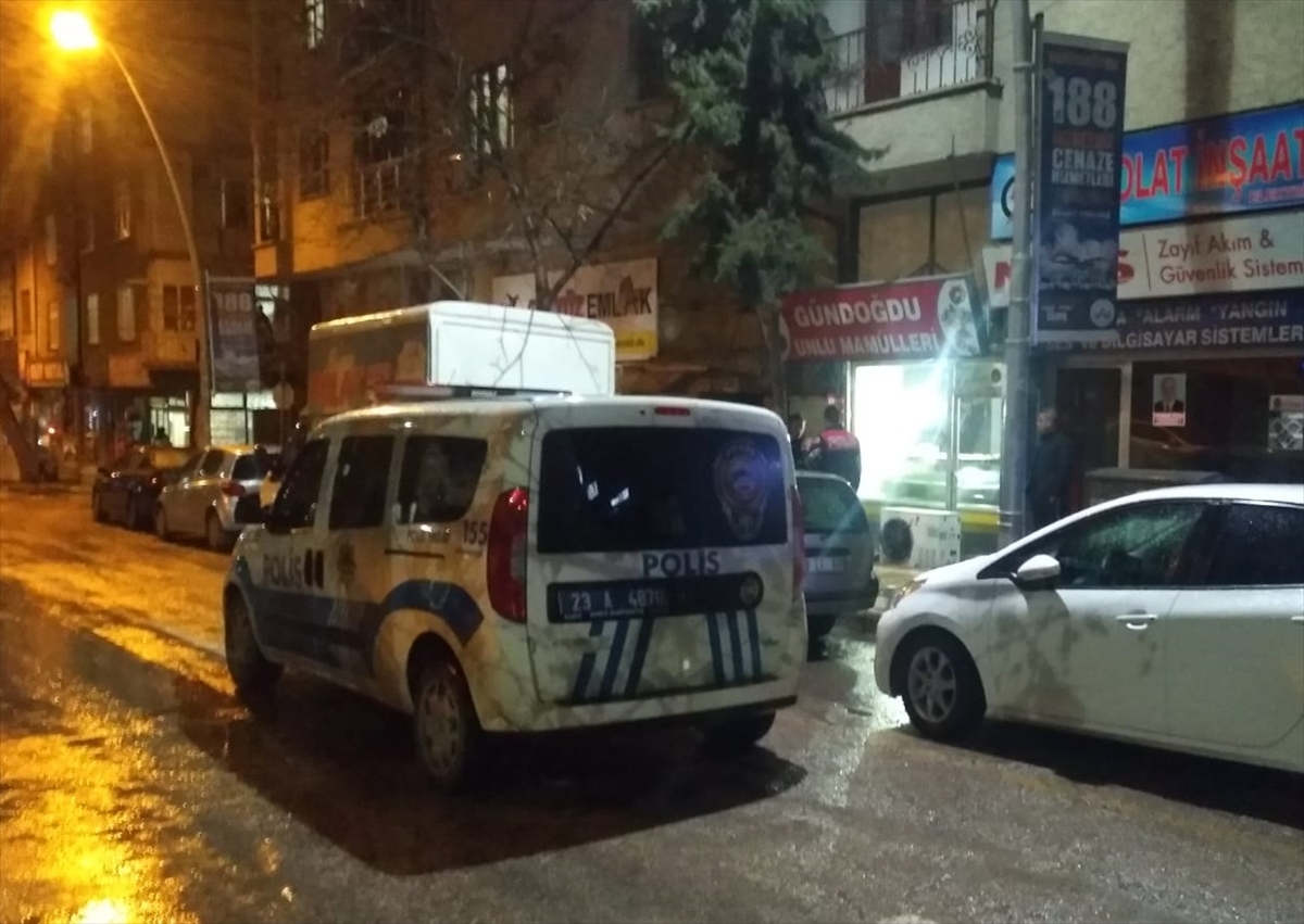 BIÇAKLI KAVGADA 1 YARALI