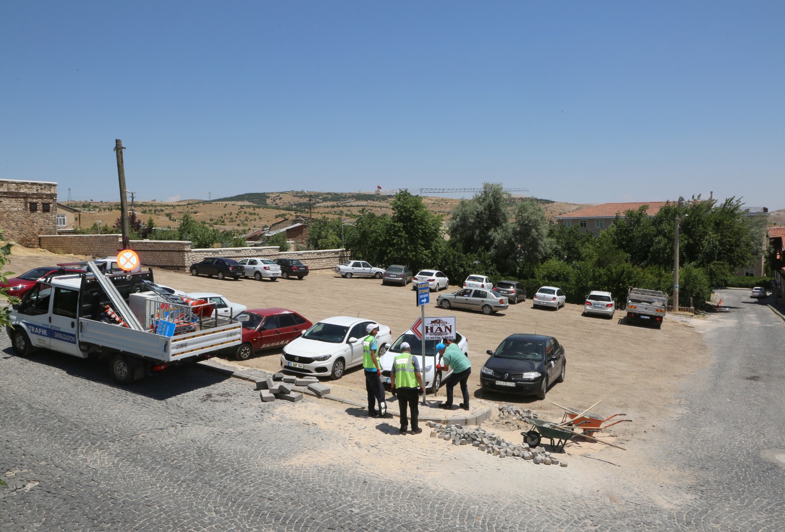 HARPUT'TA OTOPARK ALANI 3 KATINA ÇIKARILDI
