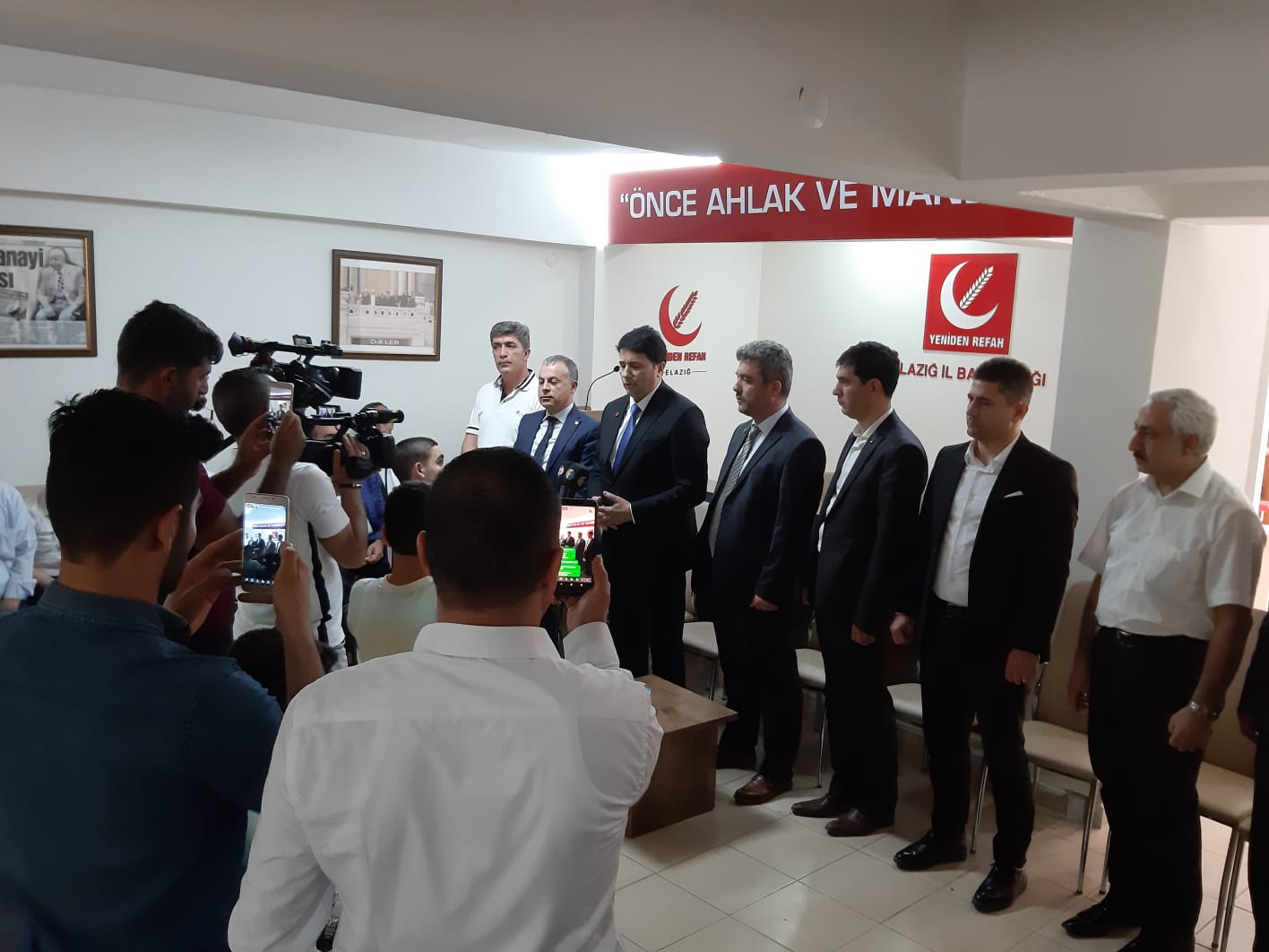 ADİL DÜZENİN KURULMASI İSTİYORUZ