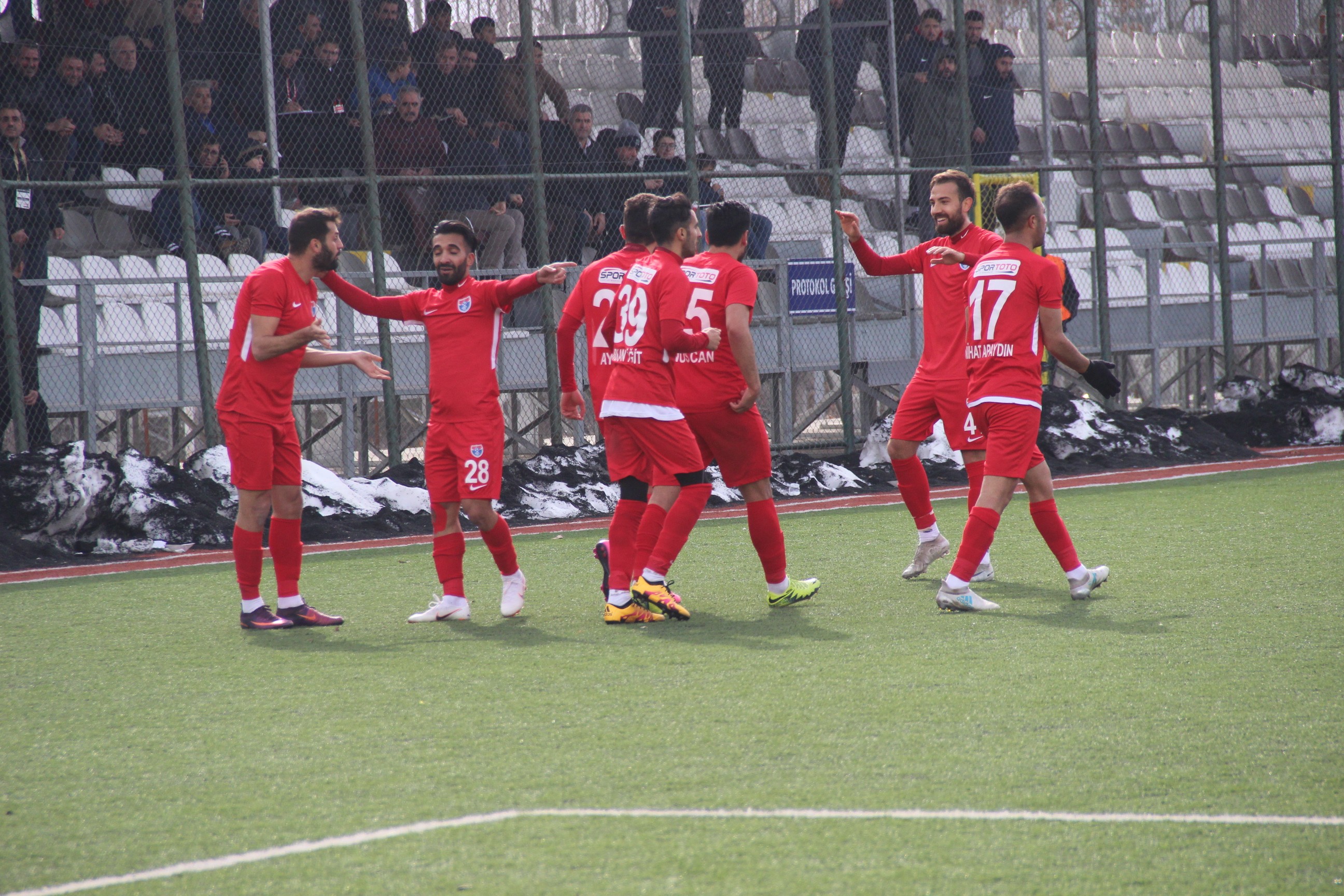 BELEDİYESPOR İMZALAR ATILDI