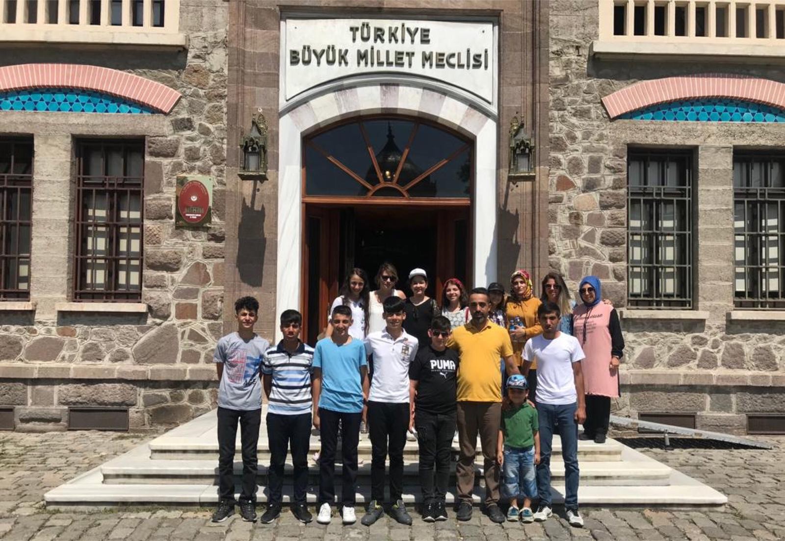 ELAZIĞ'LI ÖĞRENCİLERİ ANKARA'DA MİSAFİR ETTİ