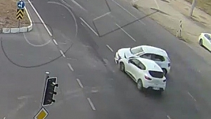 ELAZIĞ'DAKİ KAZADA 10 KİŞİ YARALANMIŞTI, O ANLARIN GÖRÜNTÜSÜ ÇIKTI