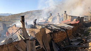 ARICAK'A BİR KÖYDE 6 EV YANDI