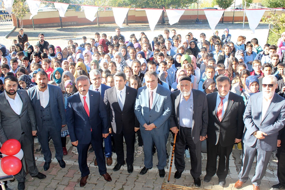 BAĞIŞLANAN KİTAPLARLA, ŞEHİTLERİN İSMİNİN VERİLDİĞİ KÜTÜPHANELER AÇILDI