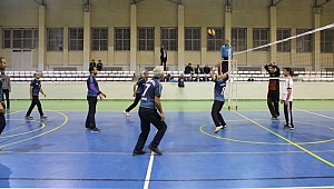 ELAZIĞ'DA MEHMET AKİF İNAN ANISINA VOLEYBOL TURNUVASI