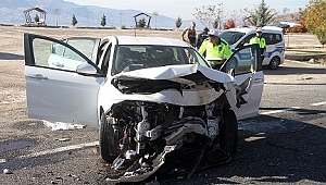 TRAFİK KAZASINDA 4 KİŞİ YARALANDI