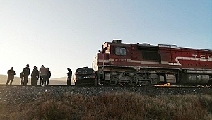 TREN KAZASINDA 3 KİŞİ AĞIR YARALANDI
