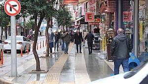 DEPREM SONRASI OKULLARI TATİL EDİLDİ