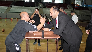 ÖZEL BİREYLER SPOR YAPIP EĞLENDİ