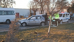 DİREKSİYON HAKİMİYETİNİ KAYBETTİ KARŞI ŞERİDE GEÇTİ