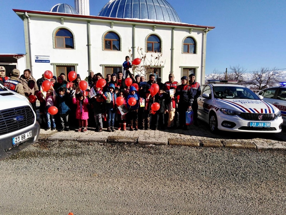 JANDARMADAN "SİZDEN BİRİYİZ" PROJESİ
