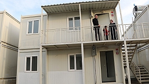 ELAZIĞDA 40 AİLEYE ÇİFT KATLI KONTEYNERLER TESLİM EDİLDİ