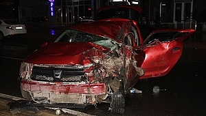 MALATYA CADDESİNDE KAZA 3 KİŞİ YARALANDI