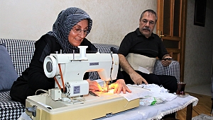 SAĞLIKÇILARA GÖNÜLLÜ MASKE DİKİYOR