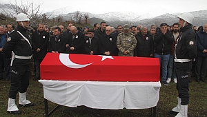 ŞEHİT MÜDÜR YARDIMCISI ELAZIĞ'DA SON YOLCULUĞUNA UĞURLANDI