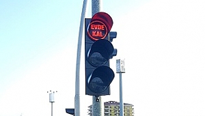 TRAFİK IŞIKLARINDA 