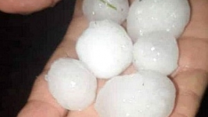 Elazığ'da misket büyüklüğünde dolu yağdı