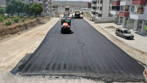 Elazığ Belediyesi'nden üst yapı ve ilaçlama çalışmaları