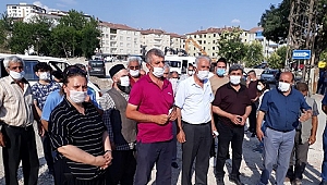 Deprem sonrası duyarsızlığa esnaflardan tepki…!