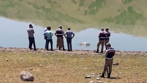 Elazığ'da nehirde erkek cesedi bulundu