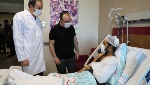 Vali Yırık, yaralı işçileri ziyaret etti