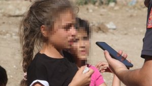 Annesinin intihar teşebbüsünü gözyaşları içerisinde izledi