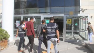 Elazığ'da hırsızlık şüphelisi 2 şahıs yakalandı