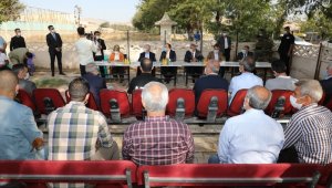 Elazığ il protokolü, Aksaray Mahallesi sakinleriyle bir araya geldi