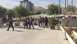 Elazığ'da 1 ton 841 kilo bakır kablo çalan 9 kişilik hırsızlık çetesi çökertildi
