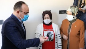 Elazığ'da ilk biten deprem konutları hak sahiplerine teslim edilmeye başladı