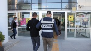 Hırsızlıktan 19 kaydı olan şüpheli, bu kez işçilerin parasını çaldı yakalandı