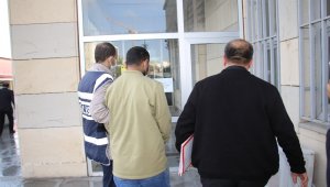 Kapıları çalan hırsızlık şüphelisi yakalandı