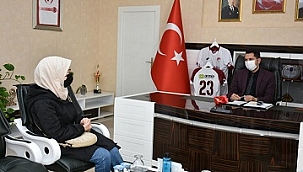 Öykü Yarışmasında Gürhan İlk 30'da yer aldı