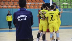 Voleybol 2. Lig: Elazığ Aksaray Gençlik: 0 - Seyhan Belediye: 3