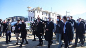 CHP heyeti, deprem bölgesi Elazığ'da çalışmaları yerinde inceledi