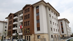 Elazığ depreminin birinci yılı dolmadan birçok aile yeni evlerine girdi