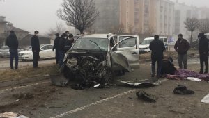 Transit ile pikap çarpıştı: 6 yaralı
