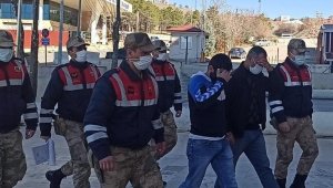 Depremzedeler yerleşmeden kombileri çalındı, 2 şüpheli tutuklandı