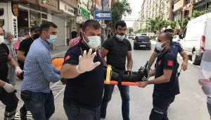 Elazığ'da minibüs motosiklete çarptı: 1 yaralı