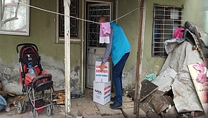 İlim Yayma Cemiyetinden kıyafet ve gıda yardımı