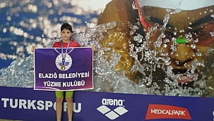 Yüzmede bronz madalya geldi