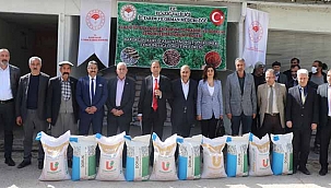 Çiftçilere Nohut, Kuru Fasulye ve Mercimek tohumluğu dağıtıldı.