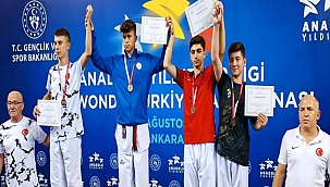 Bedirhan Kaya Taekwondo Türkiye Üçüncüsü 