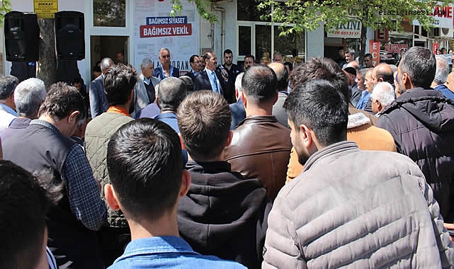 Bugün Palu adına, bölge adına, bayrak bende.