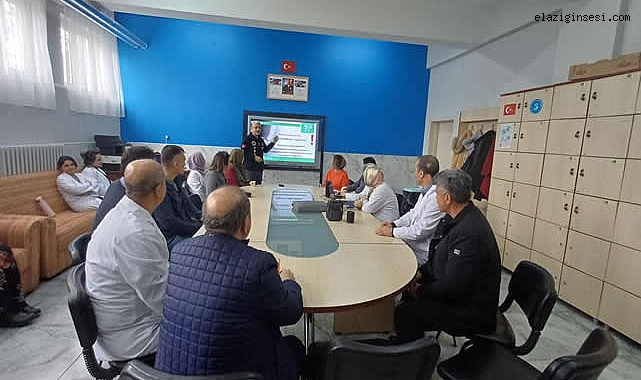 Emniyet Uyuşturucu Hakkında Bilgilendirme Toplantılarını 21 Merkezde Devam Etti