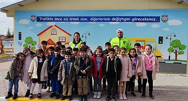 Elazığ'da Öğrencilere Trafik Kuralları Eğitimi Veriliyor