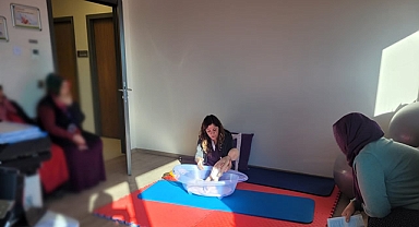 Gebe Okulu Bir Yılda 2039 Gebe ve Lohusaya Eğitimi Verdi