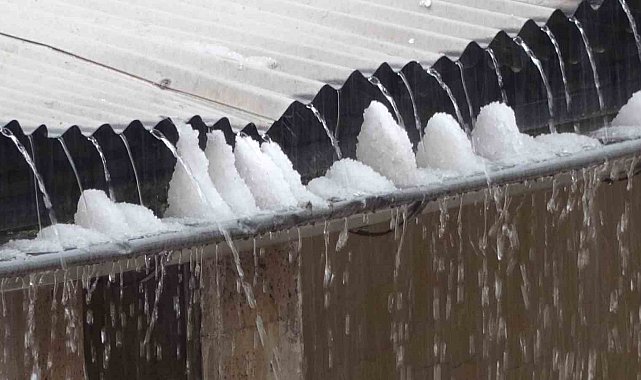 Elazığ'da Sağanak Ve Dolu Etkili Oldu