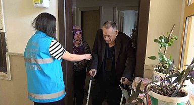 Elazığ'da Yaşlı Çiftin Seçim Atışması...